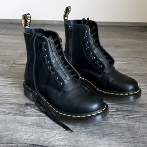Dr Martens zipper boot US7